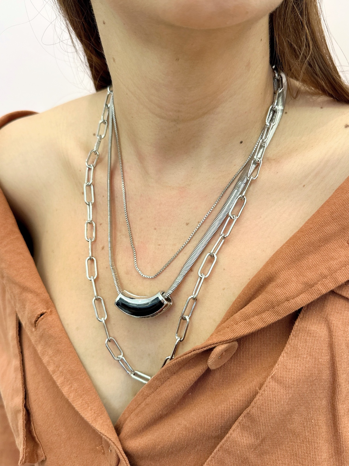 Imagem Colar triplo prata esmaltado preto 
