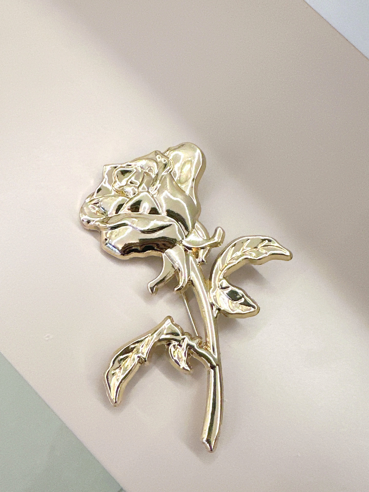Imagem Broche flor G dourado 