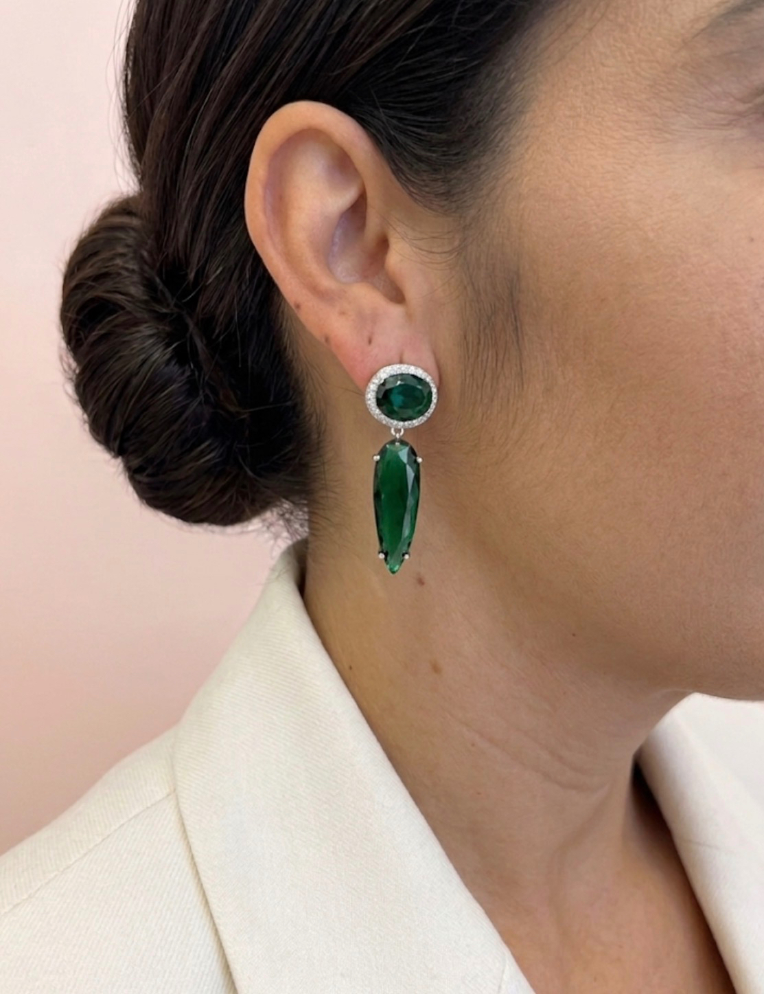 Imagem  Brinco oval gota verde