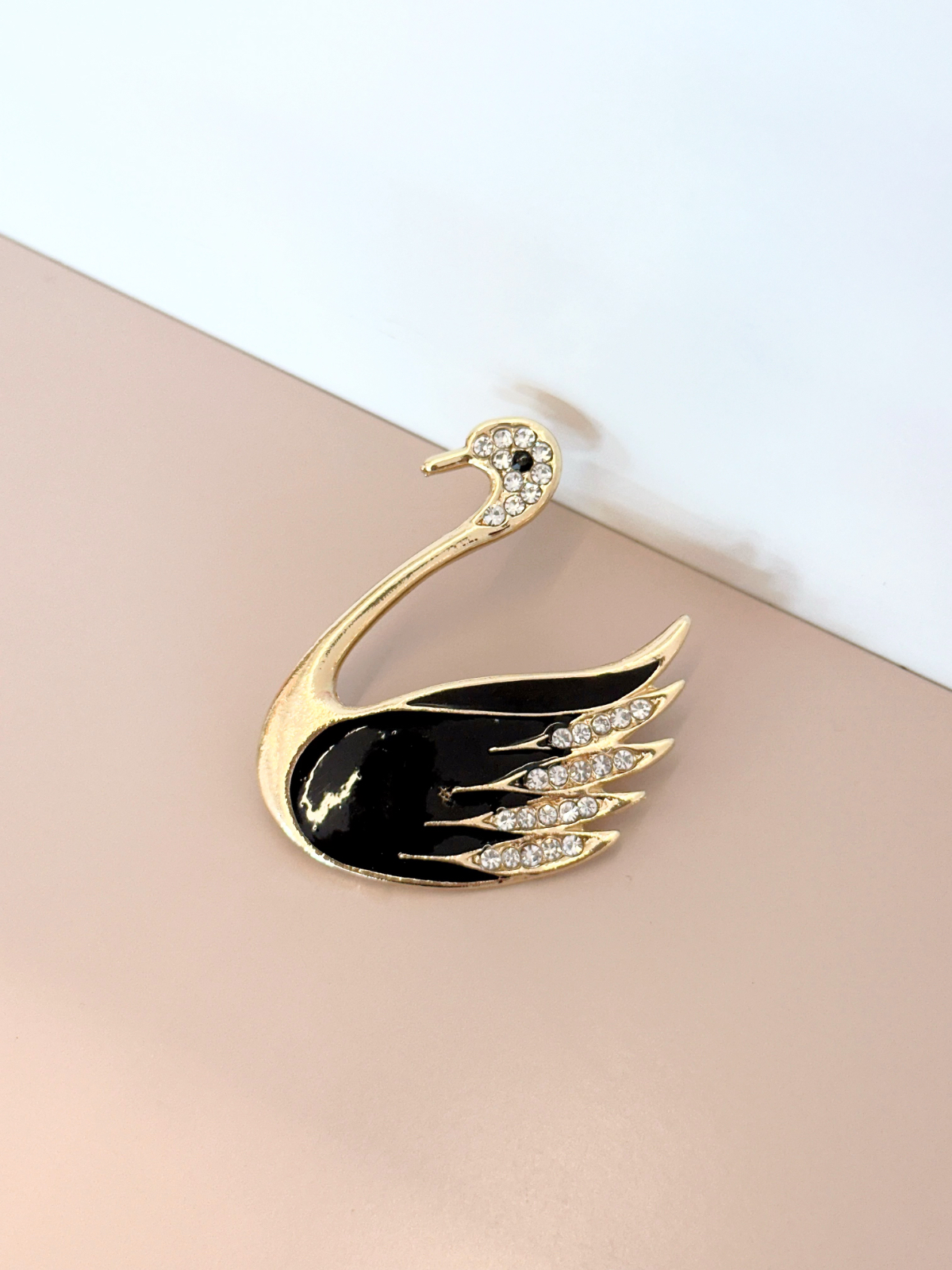 Imagem Broche cisne 