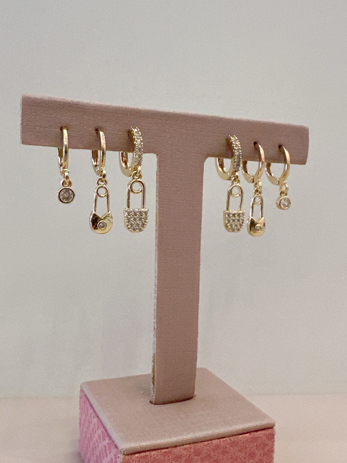 Imagem Trio alfinete dourado 