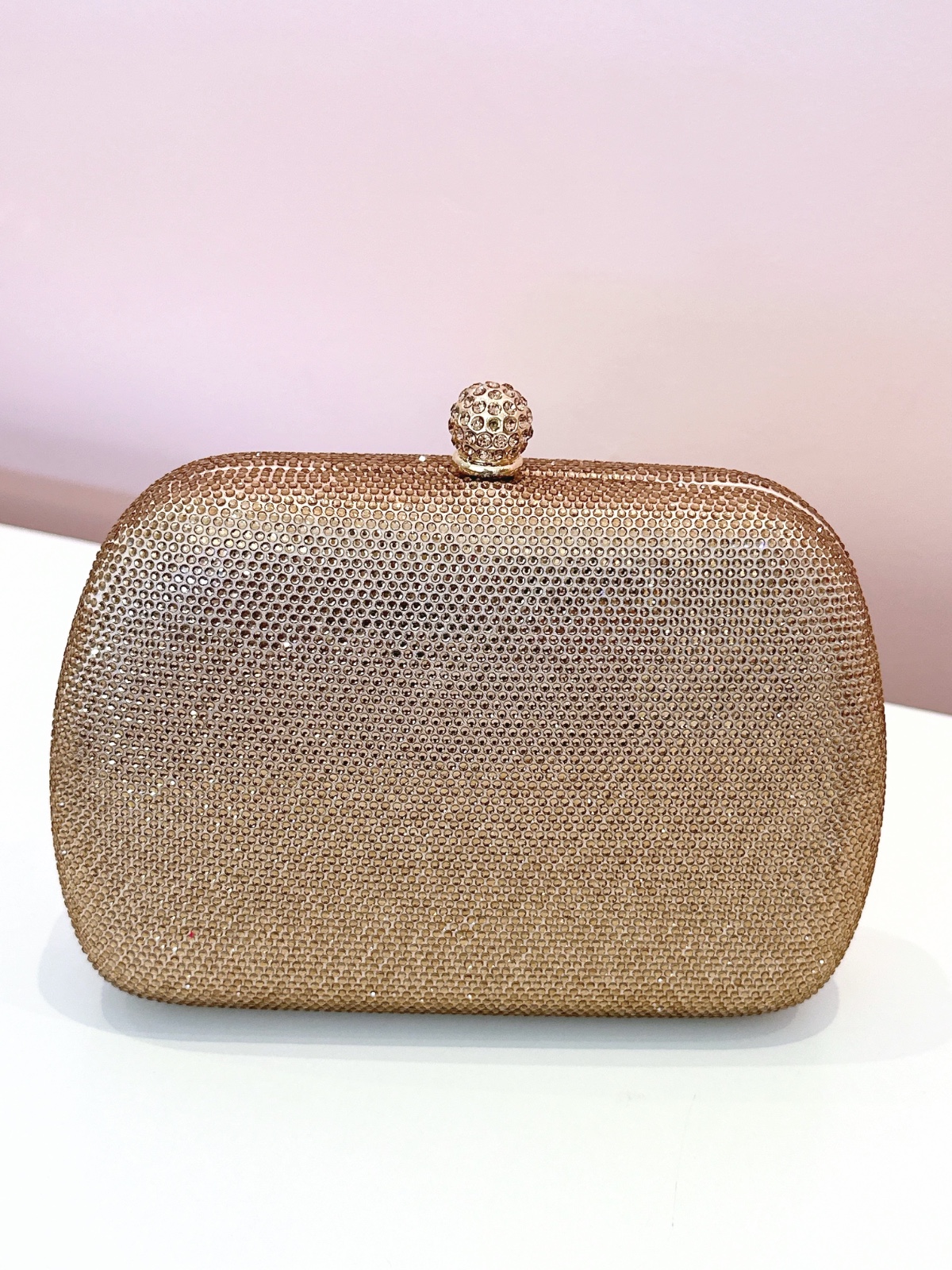 Imagem Clutch brilho aplicação dourada