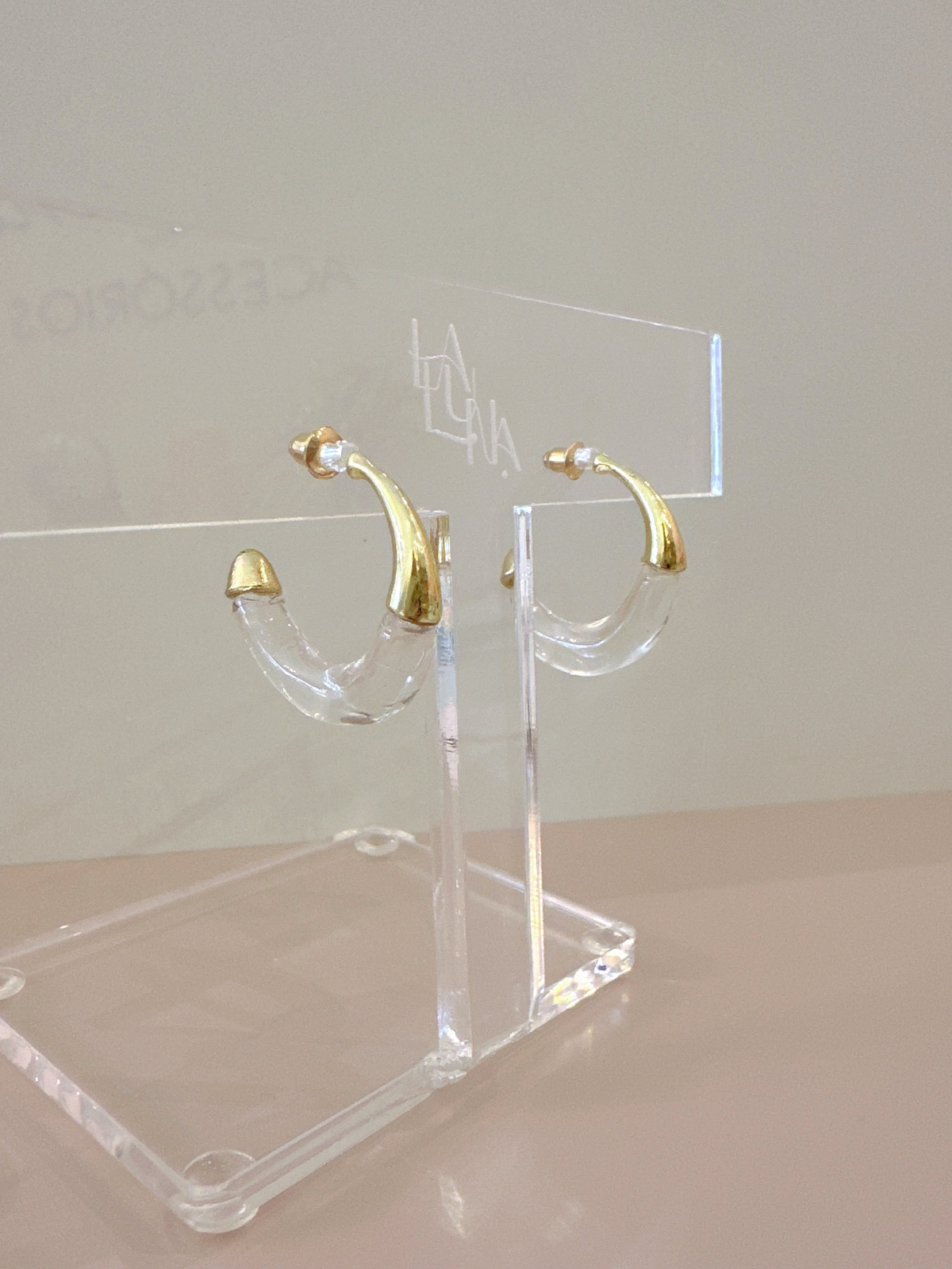 Imagem Argola transparente dourada 