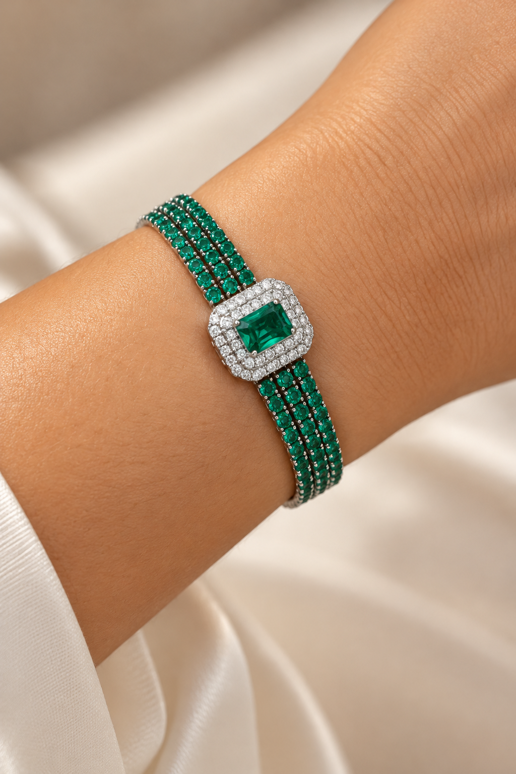 Imagem Pulseira verde cravejada 