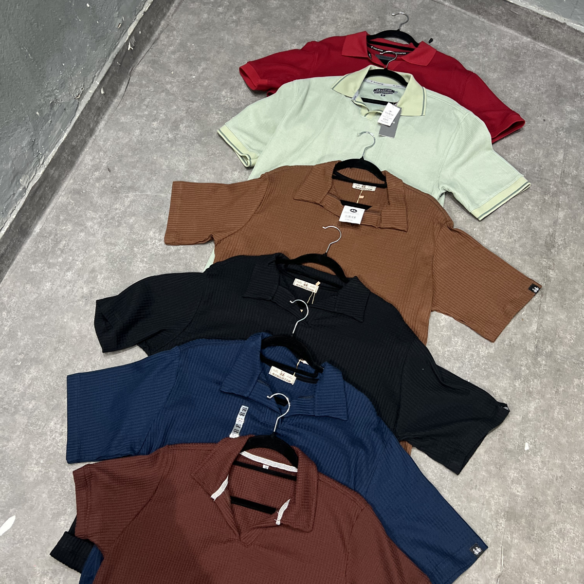Imagem 1 CAMISA POLO TRICOT EM V