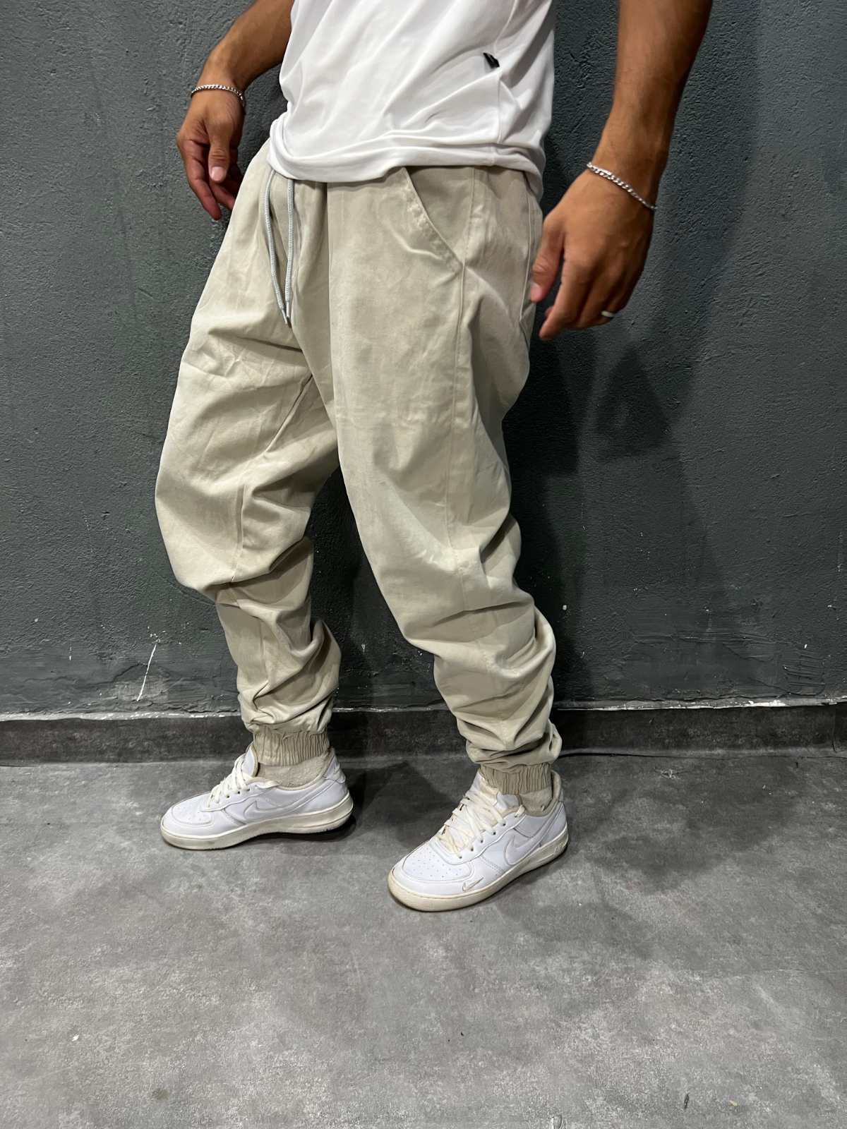 Imagem 1 CALÇA JOGGER EM SARJA