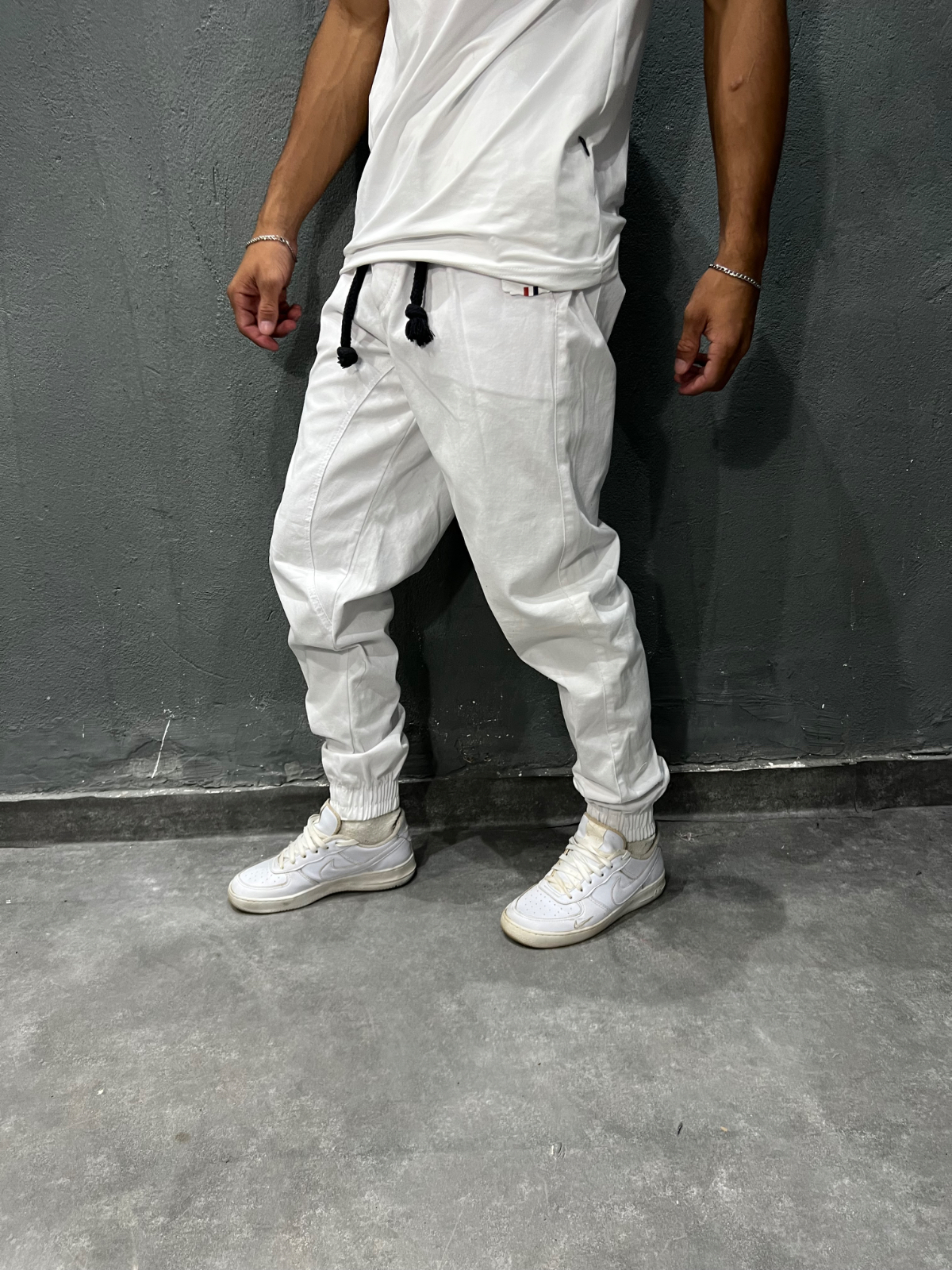 Imagem 2 CALÇA JOGGER EM SARJA