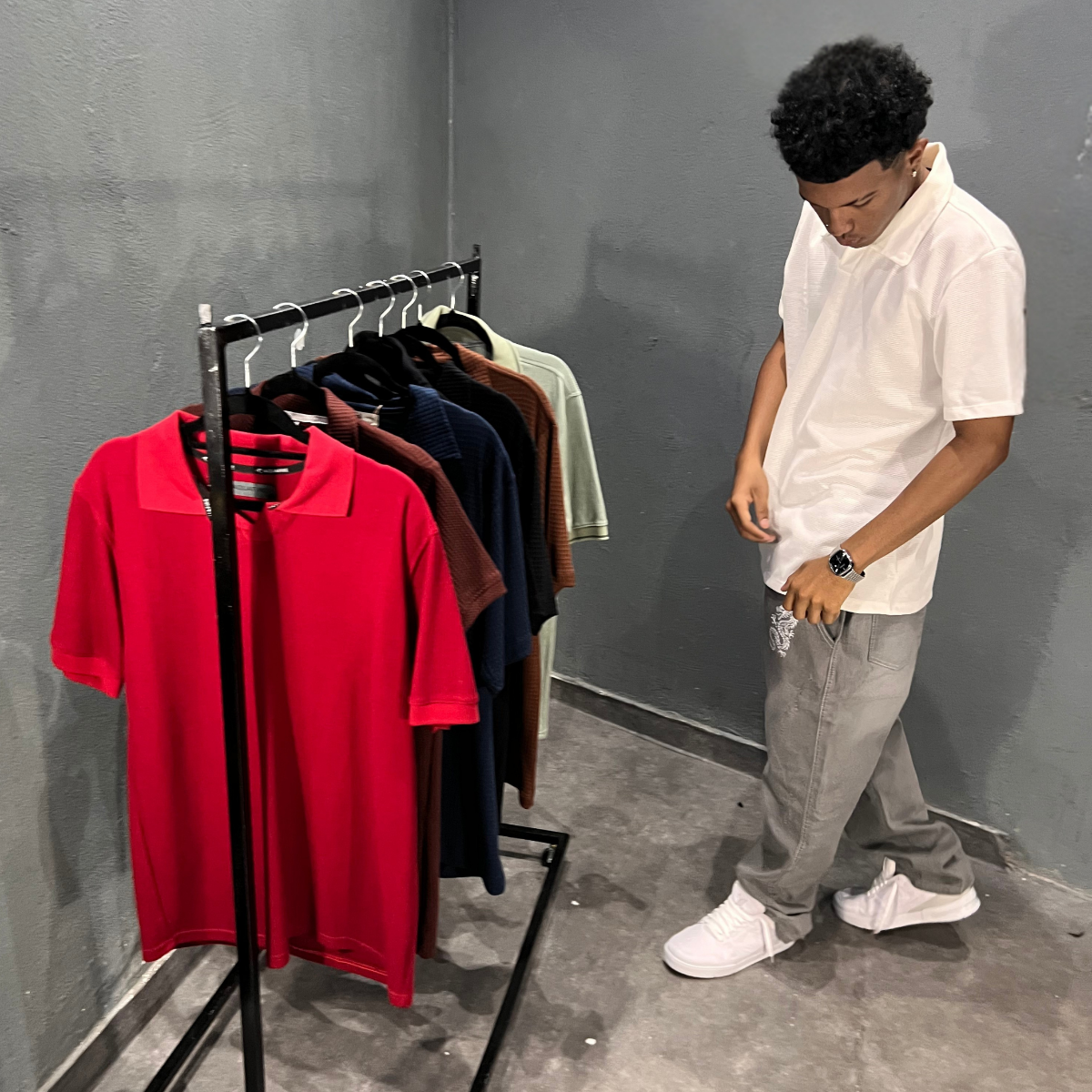 Imagem CAMISA POLO TRICOT EM V