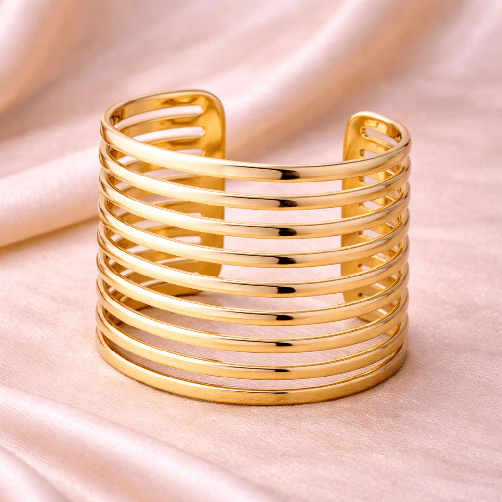 Imagem Bracelete Largo Listrado Vazado